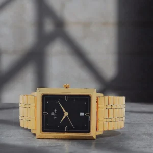 Titan Quartz Analog with Date Black Dial Stainless Steel Strap Watch for Men